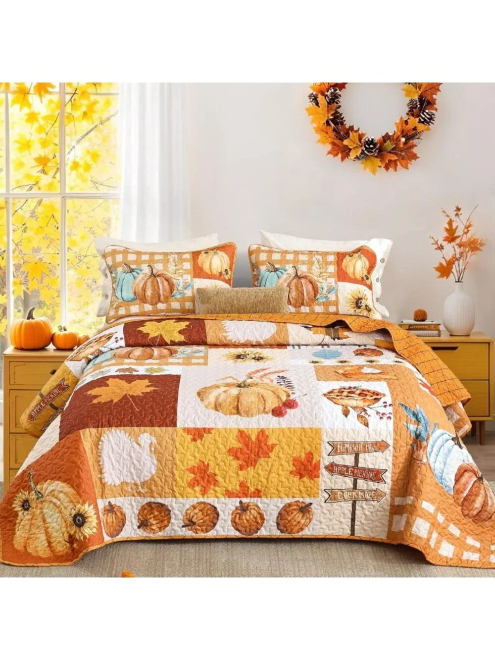 Cozy Fall King Quilt Bedspread - Pumpkin & Maple Leaves Design for Thanksgiving